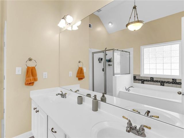 157 Cooks Way, Mcdonough, GA 30252