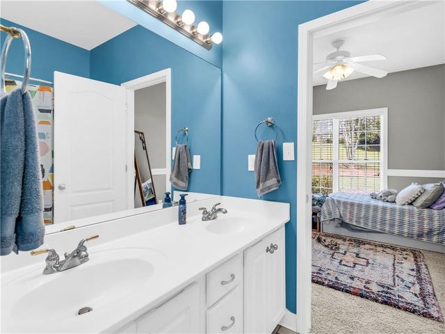 157 Cooks Way, Mcdonough, GA 30252