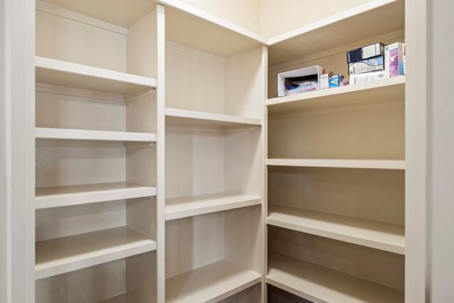 3764 E Knollwood Drive, Ozark, MO 65721