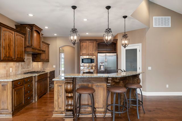 3764 E Knollwood Drive, Ozark, MO 65721