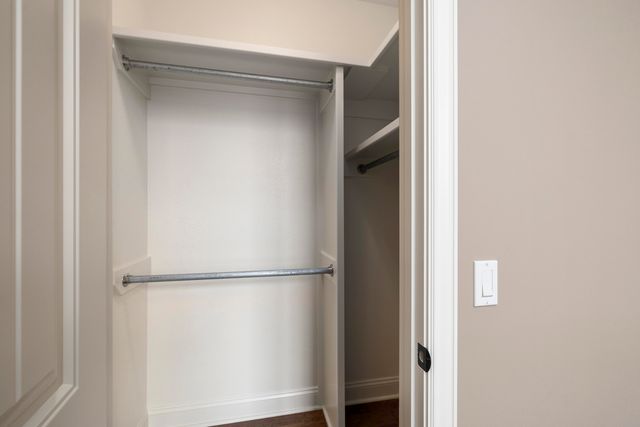 3764 E Knollwood Drive, Ozark, MO 65721