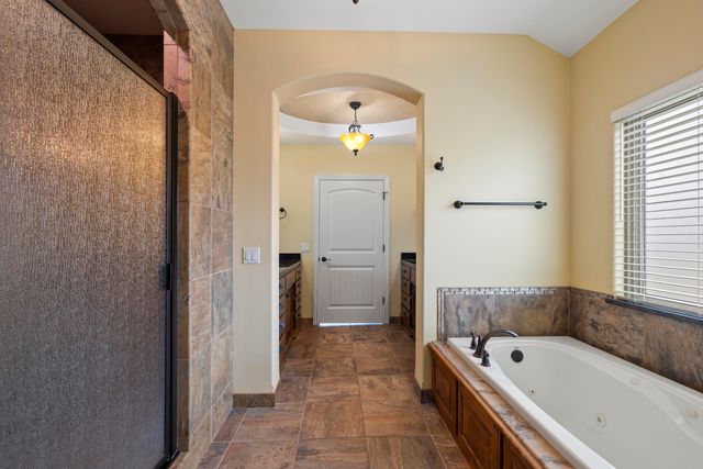 3764 E Knollwood Drive, Ozark, MO 65721