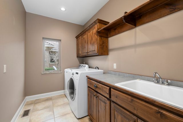 3764 E Knollwood Drive, Ozark, MO 65721