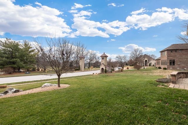 3764 E Knollwood Drive, Ozark, MO 65721