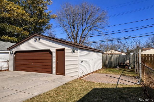 27054 Vance Street, Madison Heights, MI 48071