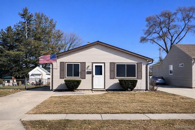 27054 Vance Street, Madison Heights, MI 48071