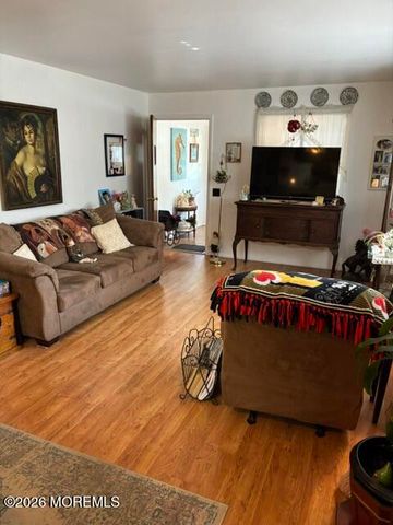 1 A Lexington Drive, Whiting, NJ 08759
