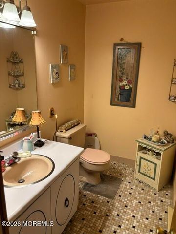 1 A Lexington Drive, Whiting, NJ 08759