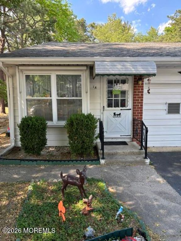 1 A Lexington Drive, Whiting, NJ 08759