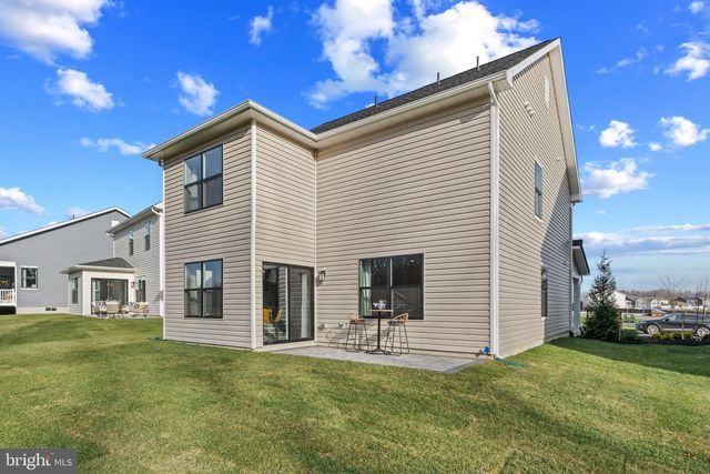 372 ECLIPSE ST, Charles Town, WV 25414