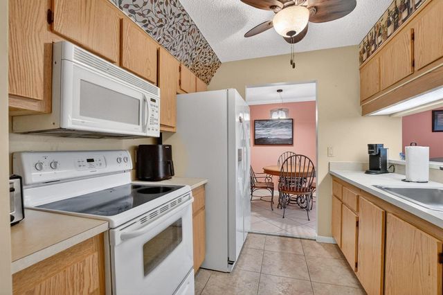 13791 Oneida Drive C2, Delray Beach, FL 33446