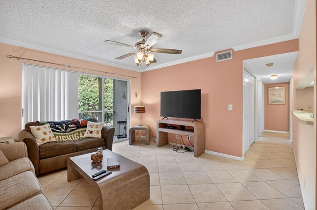 13791 Oneida Drive C2, Delray Beach, FL 33446
