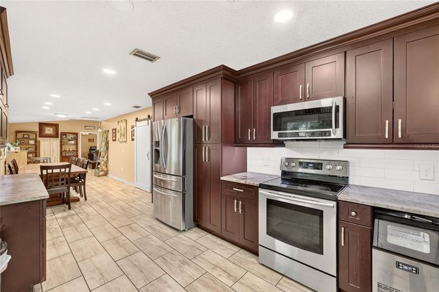 35446 FOURAKER DRIVE, Fruitland Park, FL 34731