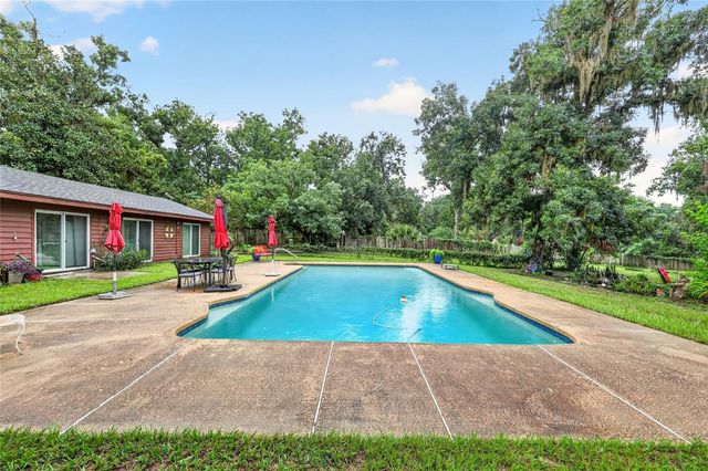35446 FOURAKER DRIVE, Fruitland Park, FL 34731