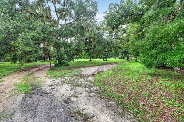 35446 FOURAKER DRIVE, Fruitland Park, FL 34731