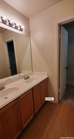 8619 Branch Hollow, Universal City, TX 78148