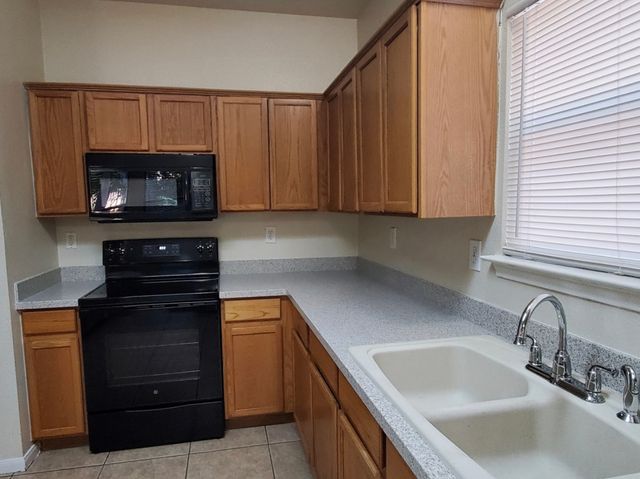 8619 Branch Hollow, Universal City, TX 78148