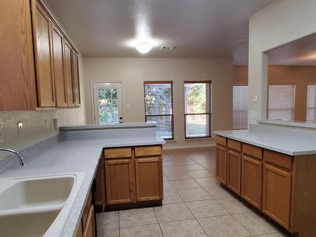 8619 Branch Hollow, Universal City, TX 78148