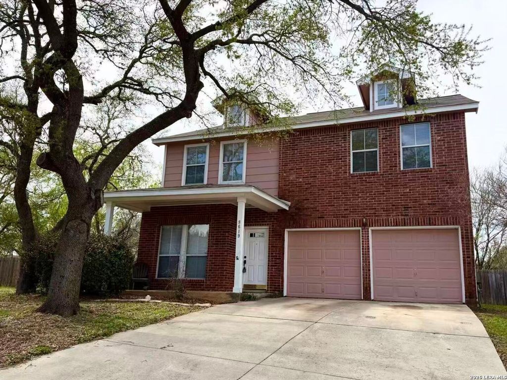 8619 Branch Hollow, Universal City, TX 78148