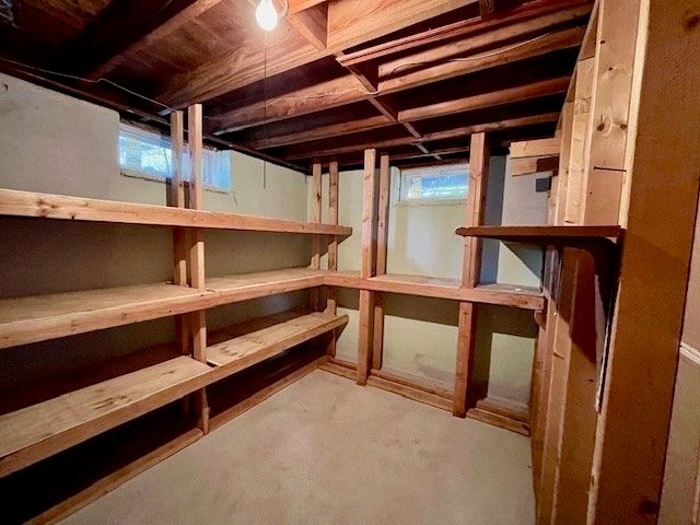44 Wilson Ave, Chicopee, MA 01013