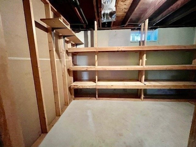 44 Wilson Ave, Chicopee, MA 01013