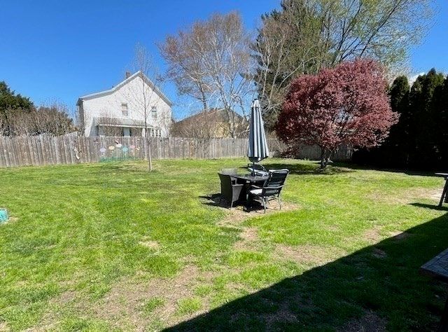 44 Wilson Ave, Chicopee, MA 01013