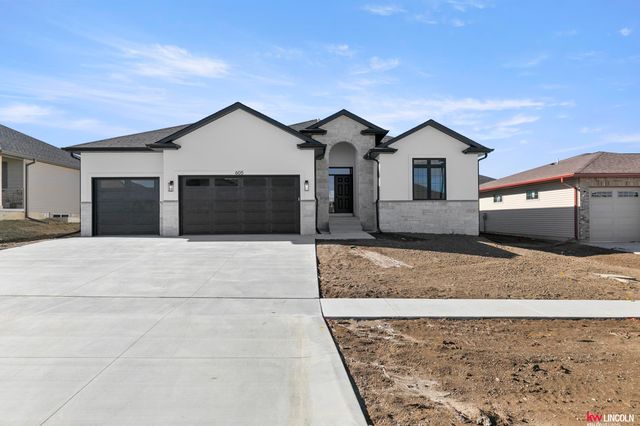 605 N 108 Street, Lincoln, NE 68527
