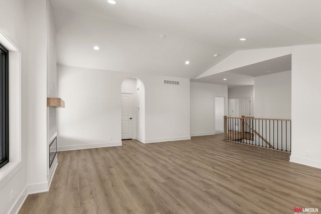 605 N 108 Street, Lincoln, NE 68527