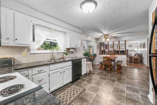 639 Link Road, Whitehall, OH 43213