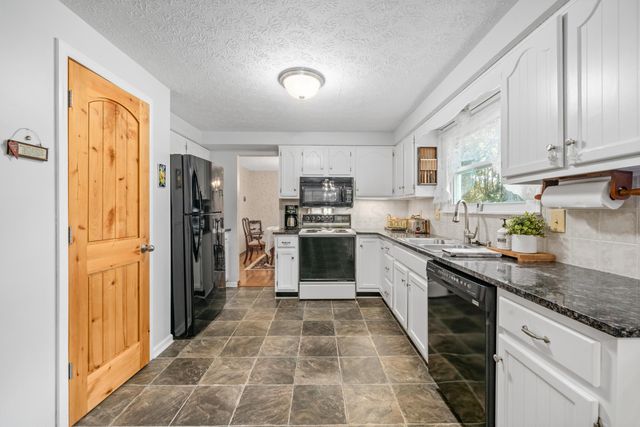 639 Link Road, Whitehall, OH 43213