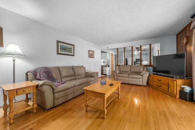 639 Link Road, Whitehall, OH 43213