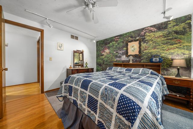 639 Link Road, Whitehall, OH 43213