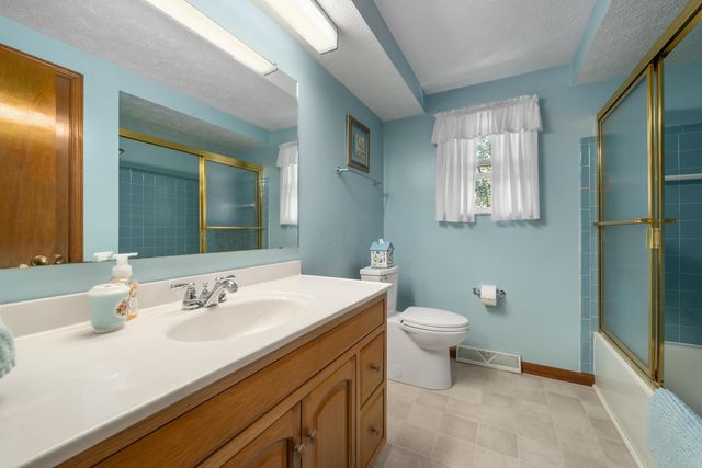 639 Link Road, Whitehall, OH 43213