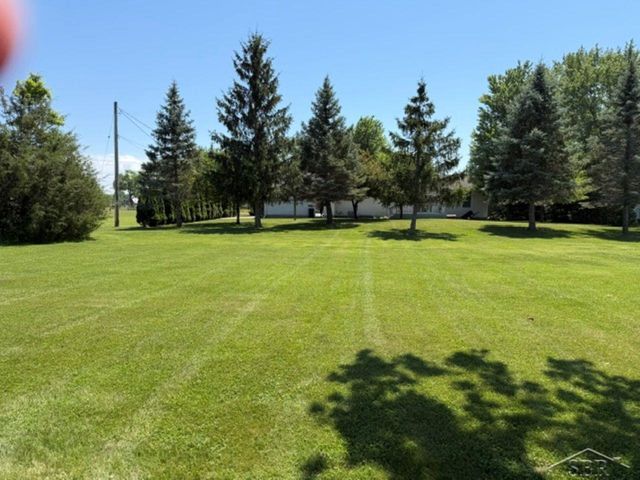 1641 Amelith Road, Bay City, MI 48706