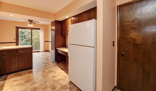 6448 Sharon Woods Boulevard, B B, Columbus, OH 43229