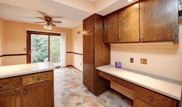 6448 Sharon Woods Boulevard, B B, Columbus, OH 43229