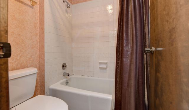 6448 Sharon Woods Boulevard, B B, Columbus, OH 43229