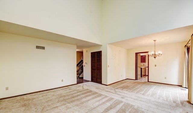 6448 Sharon Woods Boulevard, B B, Columbus, OH 43229