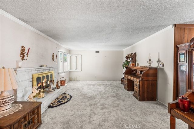 1152 E Avenue J1, Lancaster, CA 93535