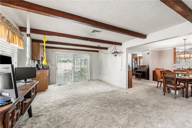 1152 E Avenue J1, Lancaster, CA 93535