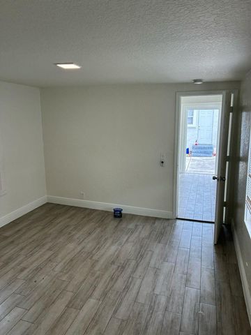 912 8th Street, West Palm Beach, FL 33401