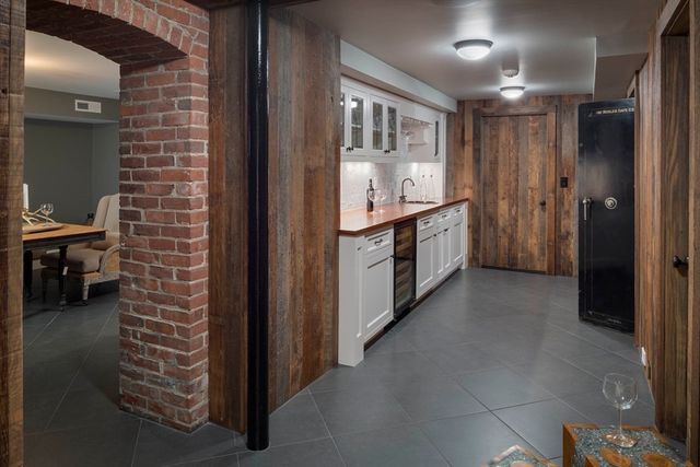 1 Adams Street, Lexington, MA 02420