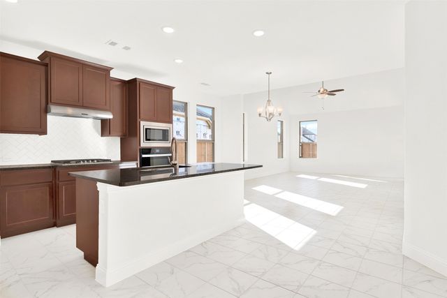 2414 Thavie Street, Celina, TX 75009