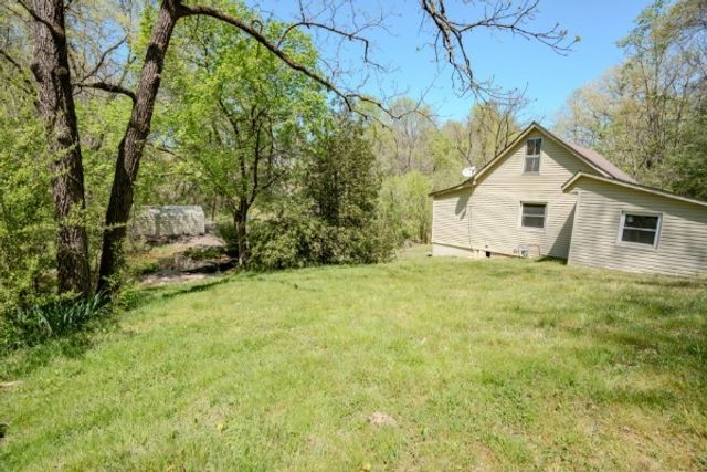 2167 Powdermill Hill Rd, Lawrenceburg, TN 38464