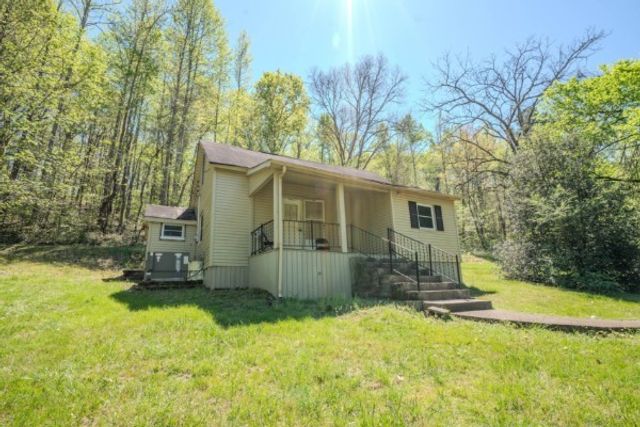 2167 Powdermill Hill Rd, Lawrenceburg, TN 38464