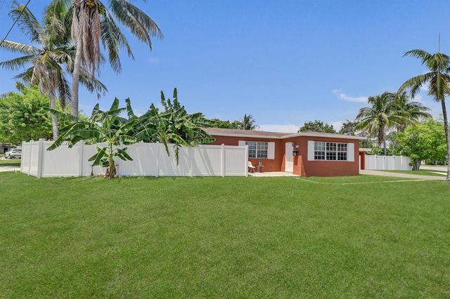 1302 S 23RD Avenue, Hollywood, FL 33020