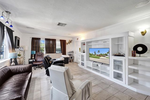 1302 S 23RD Avenue, Hollywood, FL 33020