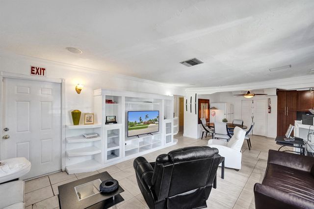 1302 S 23RD Avenue, Hollywood, FL 33020
