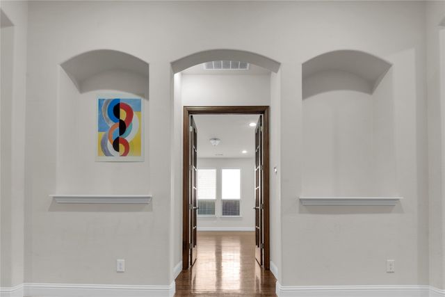 1011 Prairie Ridge Lane, Arlington, TX 76005