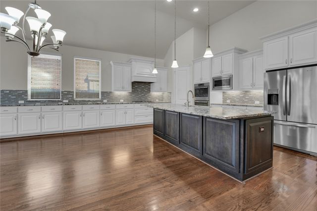 1011 Prairie Ridge Lane, Arlington, TX 76005